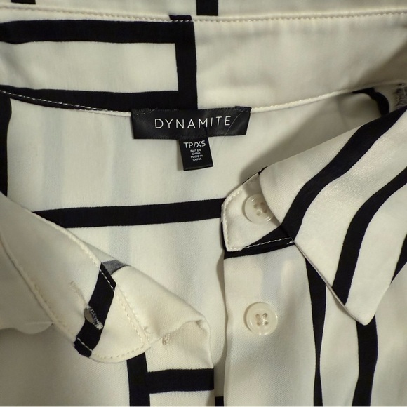 Dynamite Black and White Geometric Women's Shirt - Picture 3 of 4